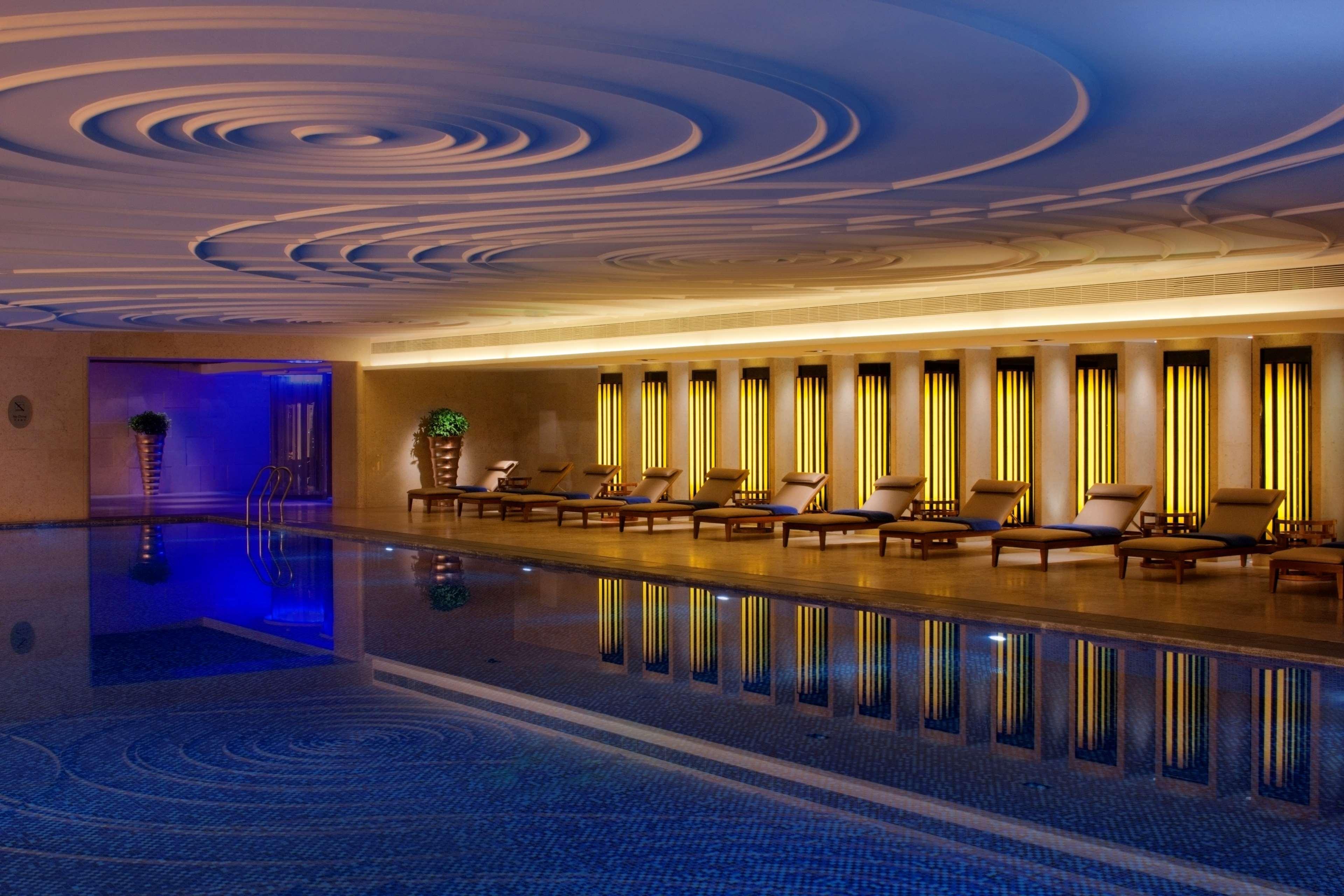 Radisson Blu Plaza Chongqing - Free 2 Bottle Of Local Beer Per Room During Stay Exterior foto