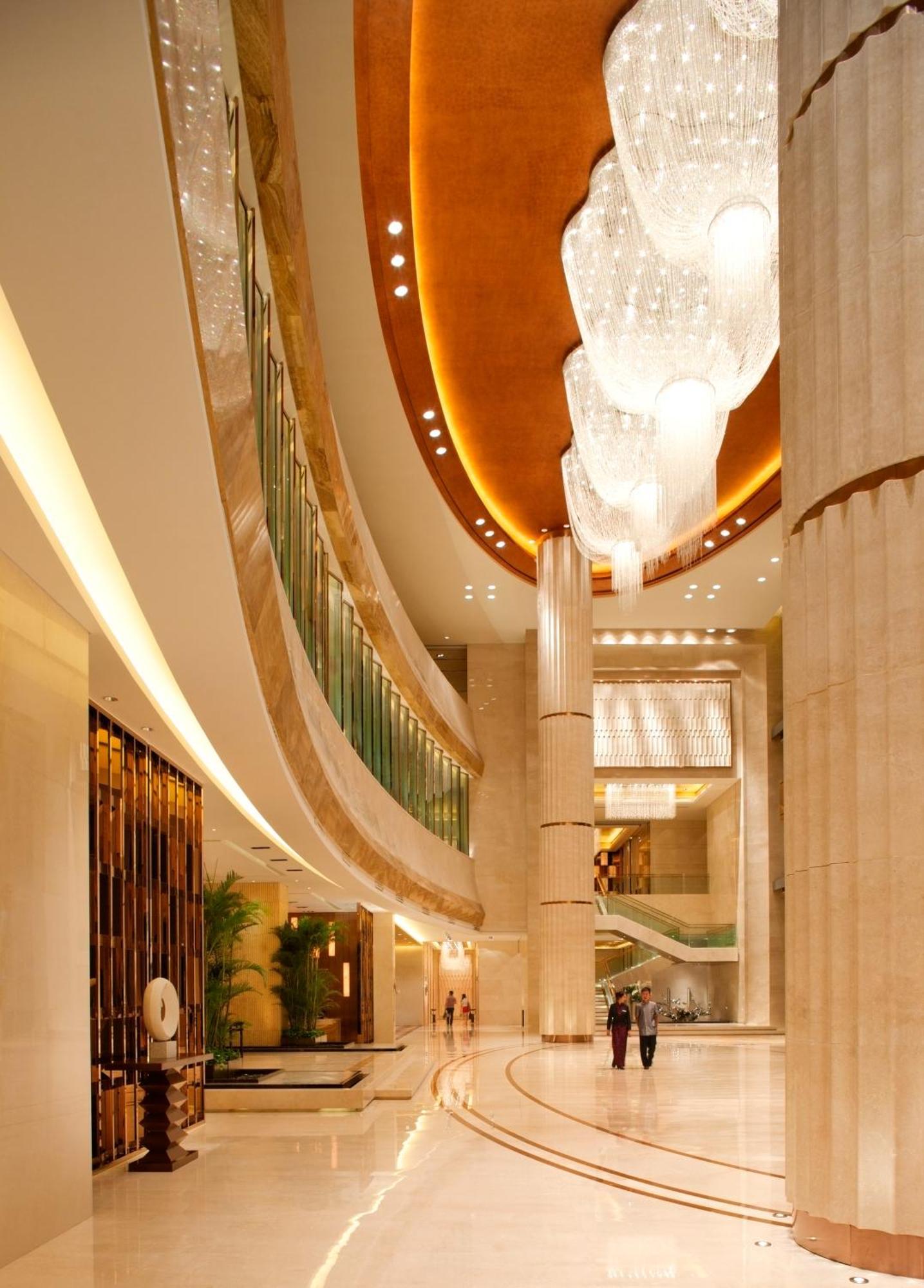 Radisson Blu Plaza Chongqing - Free 2 Bottle Of Local Beer Per Room During Stay Exterior foto